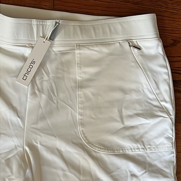 Chicos white summer bermuda pants size 3-18 - Picture 6 of 9